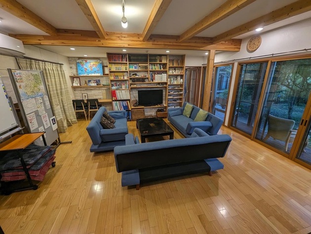 ゲストハウスきーず - 1棟5室(定員18) 準新築 広いリビング付き別荘