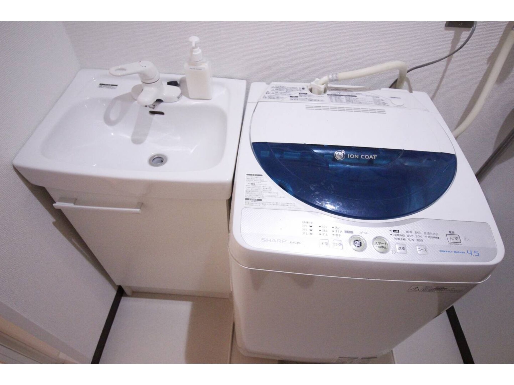 Central Field新宿駅から電車で6分！無料Wi-Fi完備！最大6名まで宿泊可能！(4F)