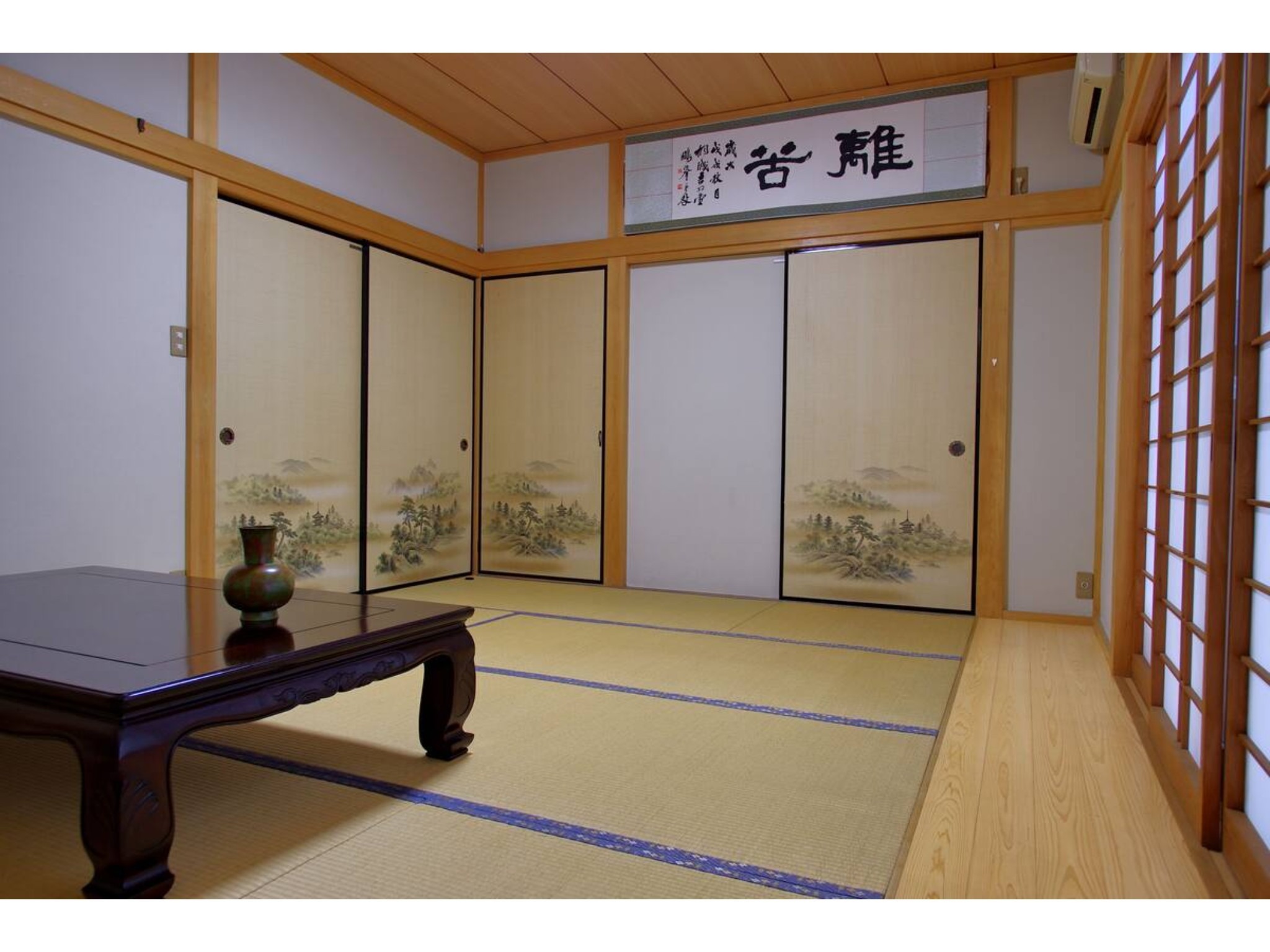 NYOZE House (如是学処）ゲストハウス