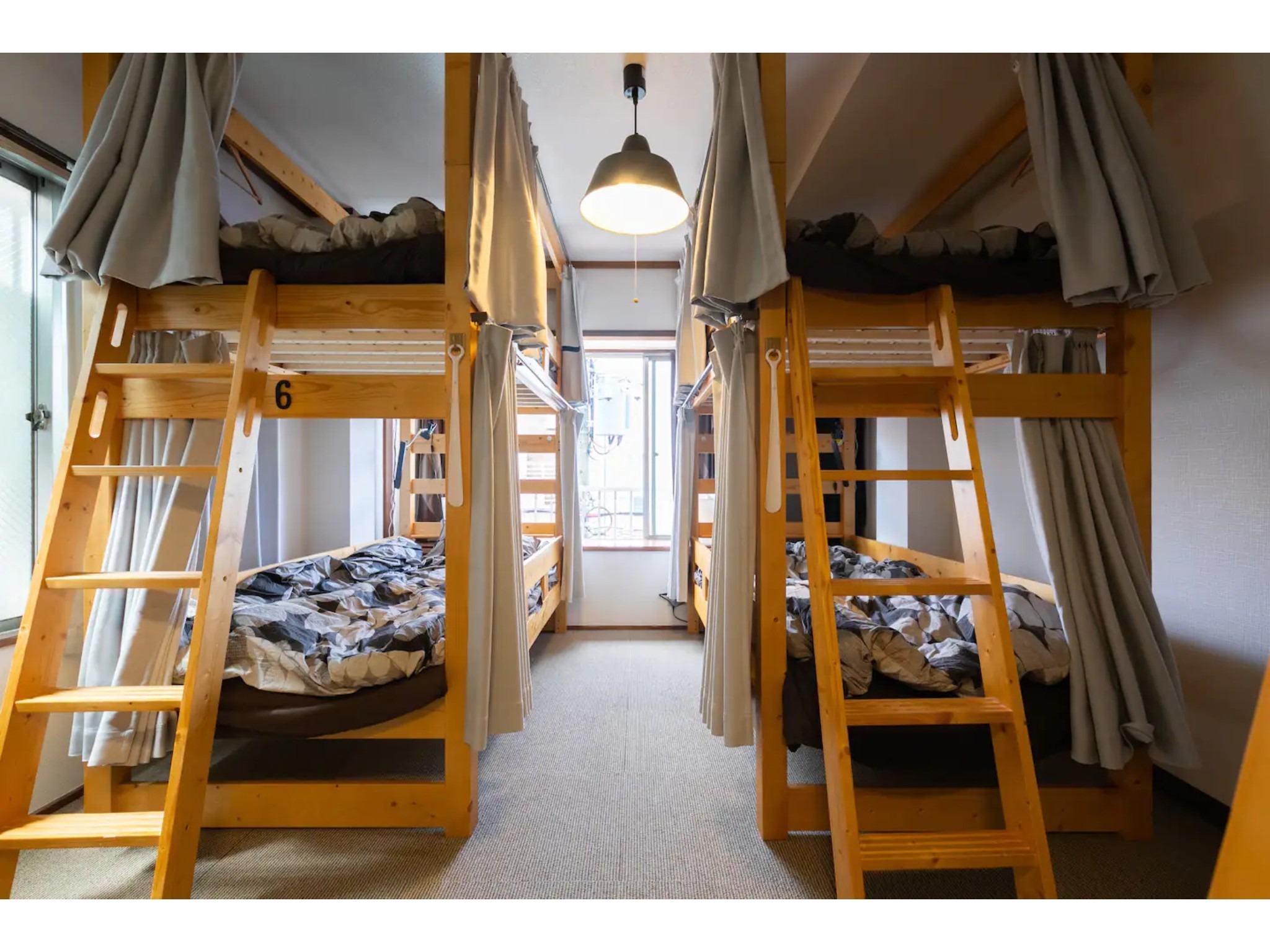 Top Edge Hostel