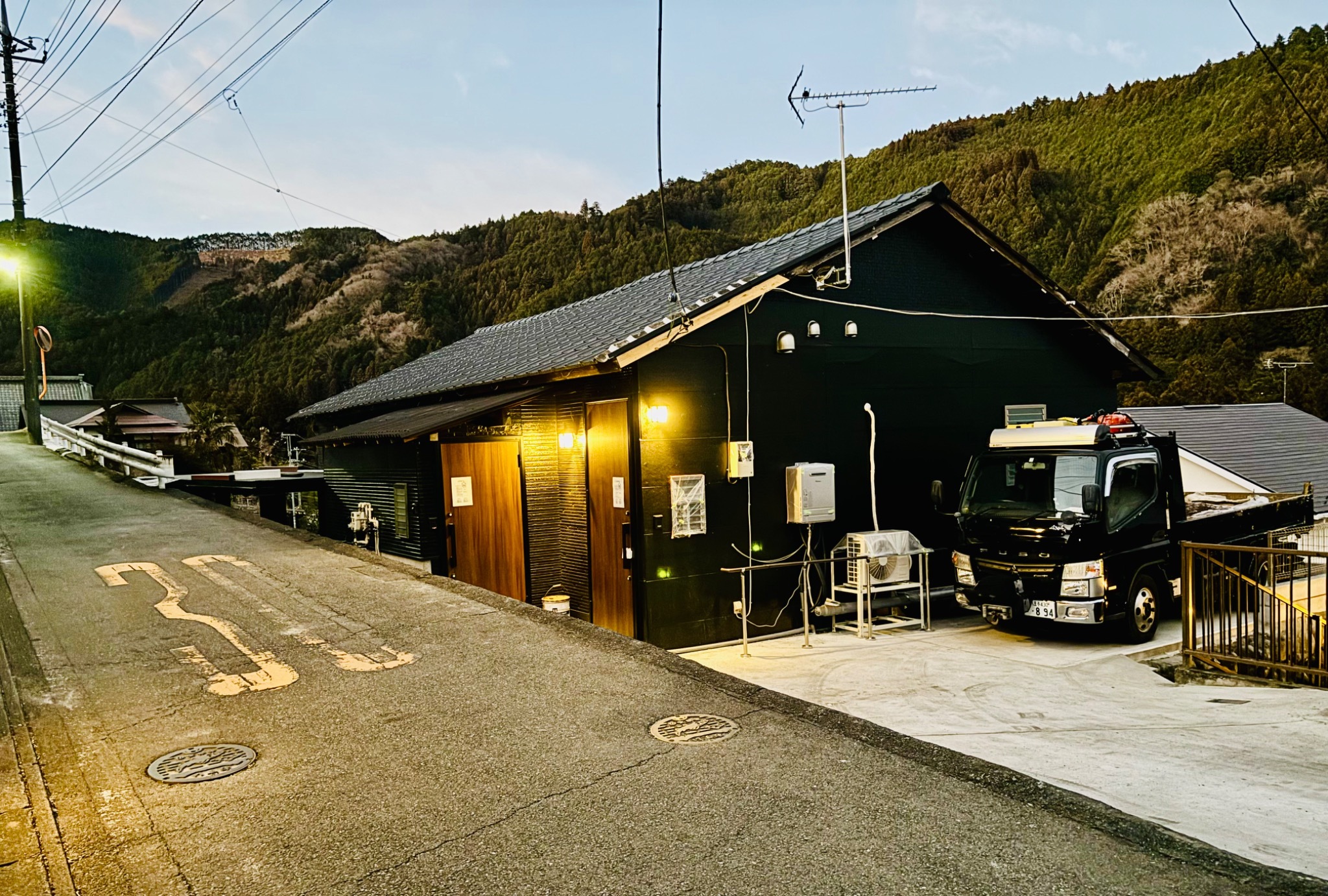 戸倉城P2台12時チェックアウト戸倉城弍番館 6名駐車2台 チェックアウト12時