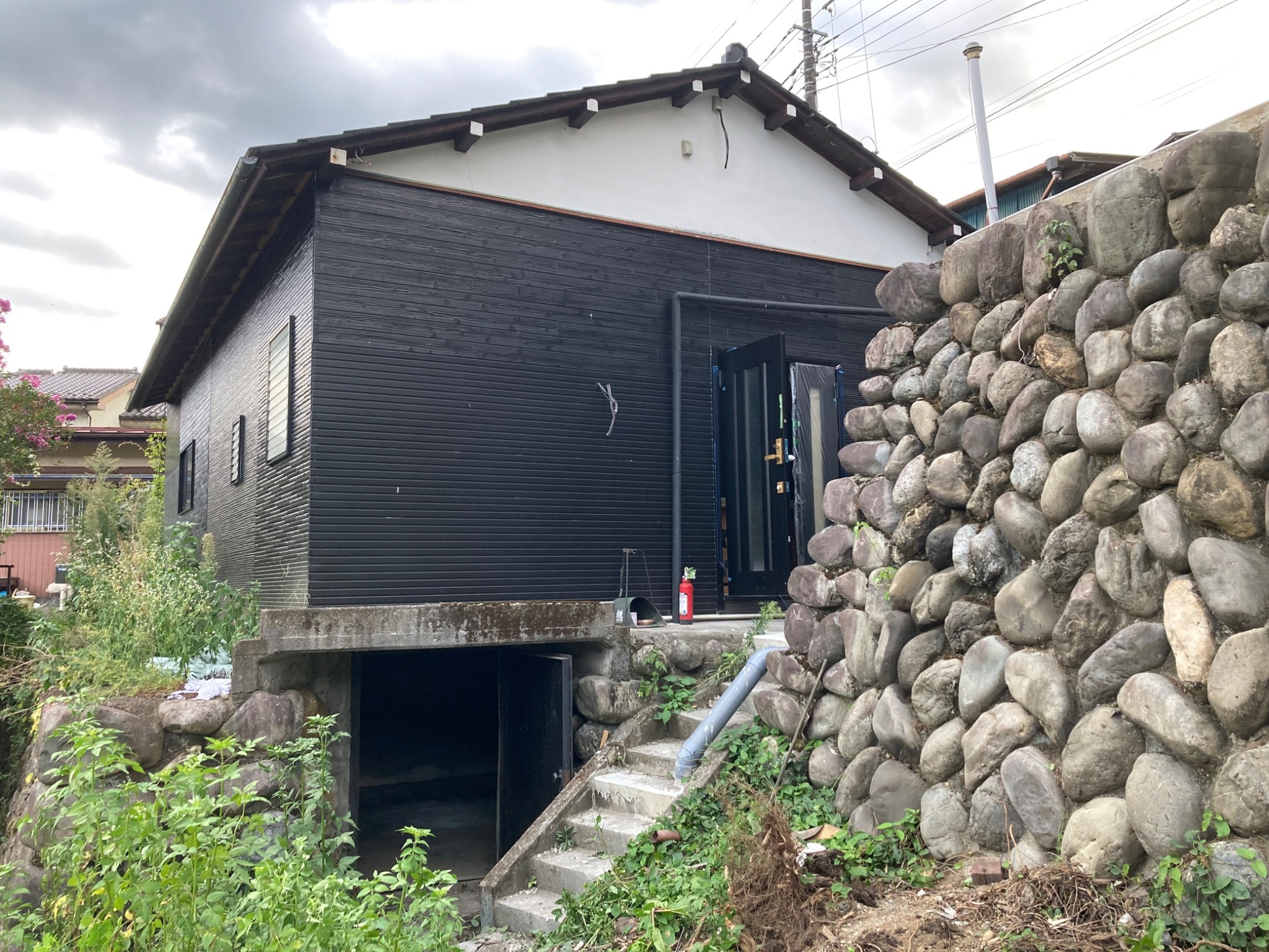 戸倉城P2台12時チェックアウト戸倉城参番館 6名駐車2台 チェックアウト12