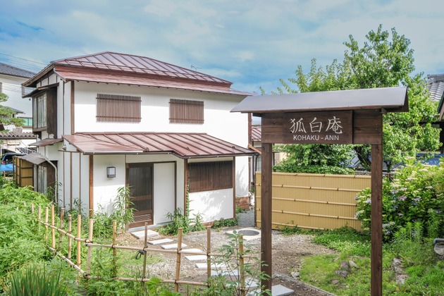 送料込 古民家レトロ 机  昭和お洒落 和洋 楽天市場】鎌倉彫 文机 片袖 2E-65 送料無料 日本製 : 足利屋楽天市場店