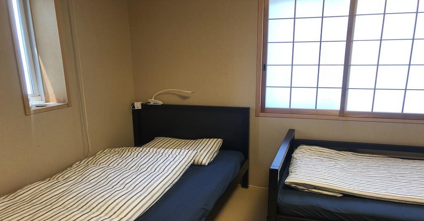 Tokyo Art House角部屋和室ツイン301【 共用トイレ＆共用シャワールーム】