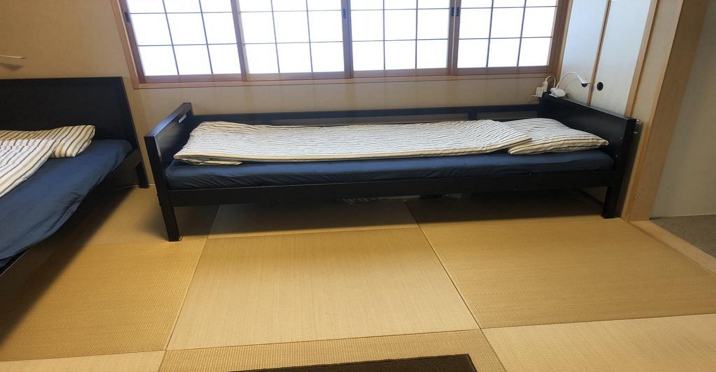 Tokyo Art House角部屋和室ツイン301【 共用トイレ＆共用シャワールーム】